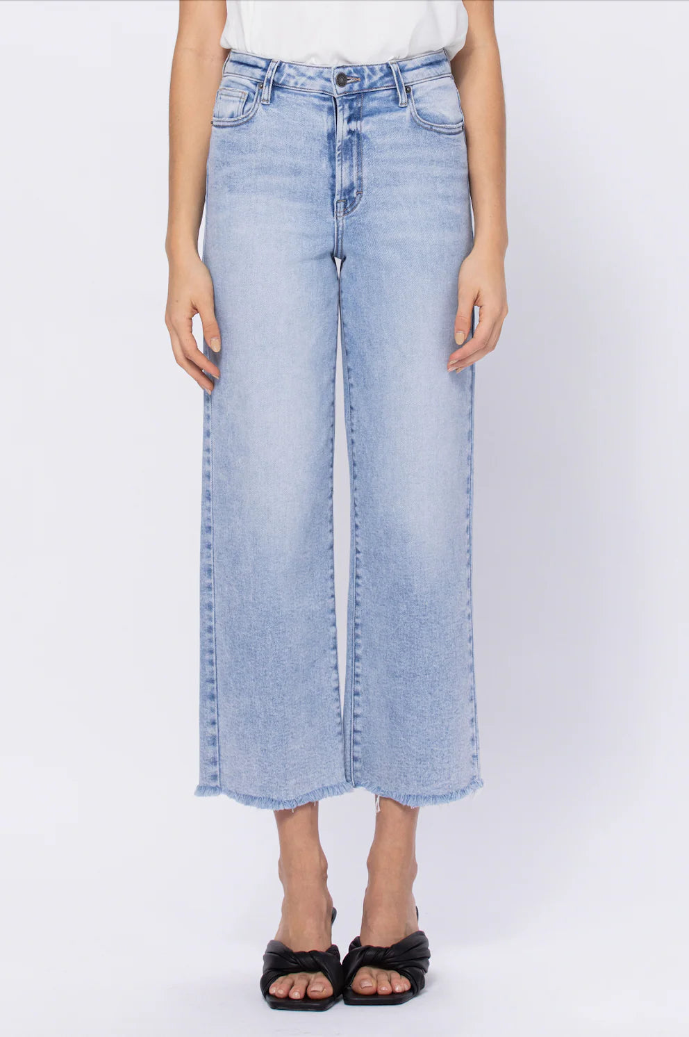 Nori Wide Leg Crop Jean